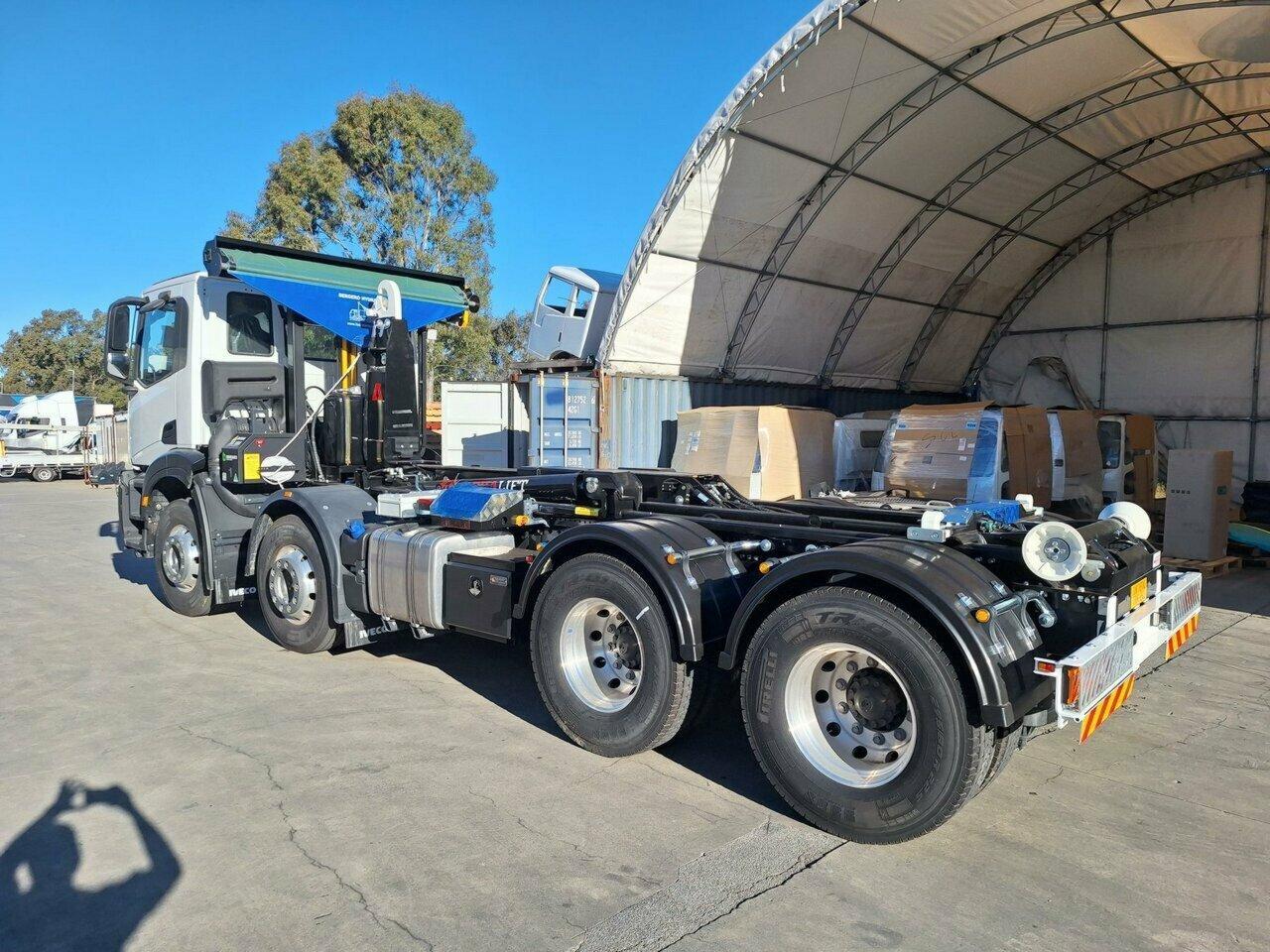 2023 IVECO ACCO AD360 DAY CAB 8X4 C/CHAS