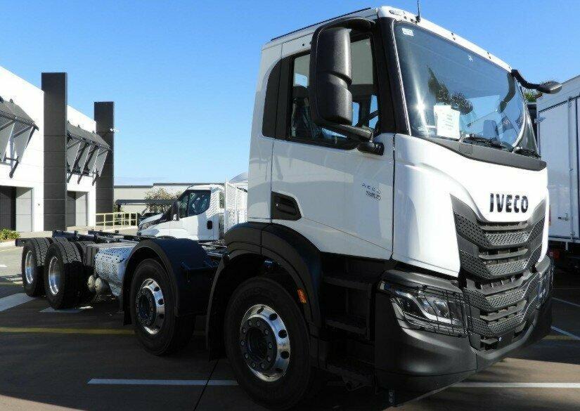 2023 IVECO ACCO AD360 DAY CAB 8X4 C/CHAS