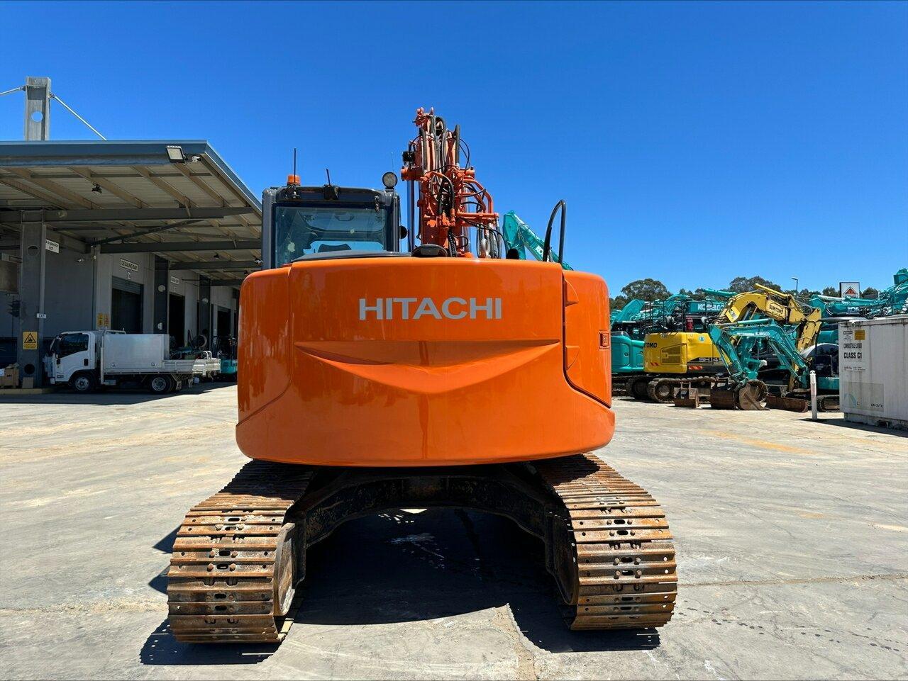 2010 HITACHI EXCAVATOR