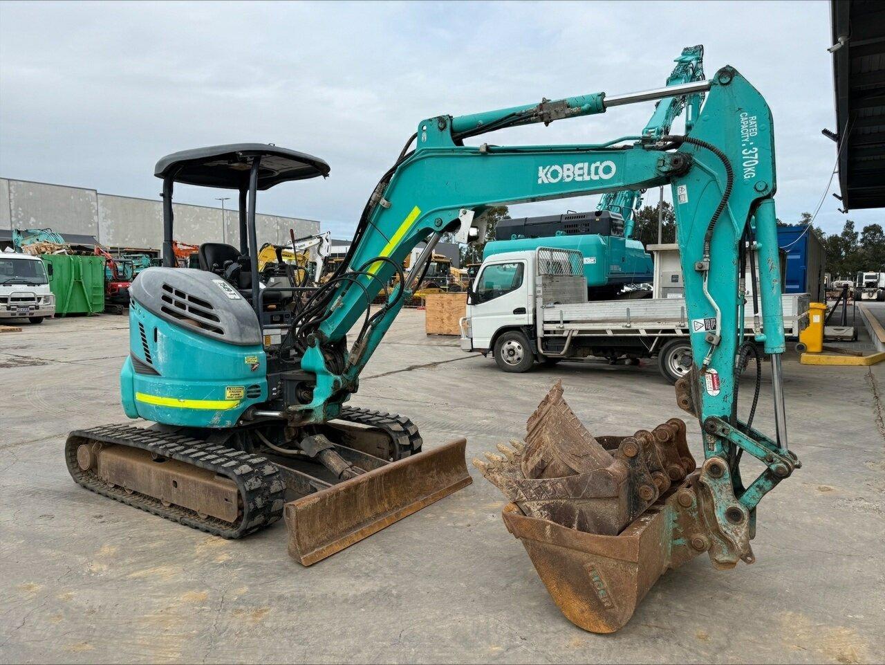 2017 KOBELCO SK35SR-6 EXCAVATOR