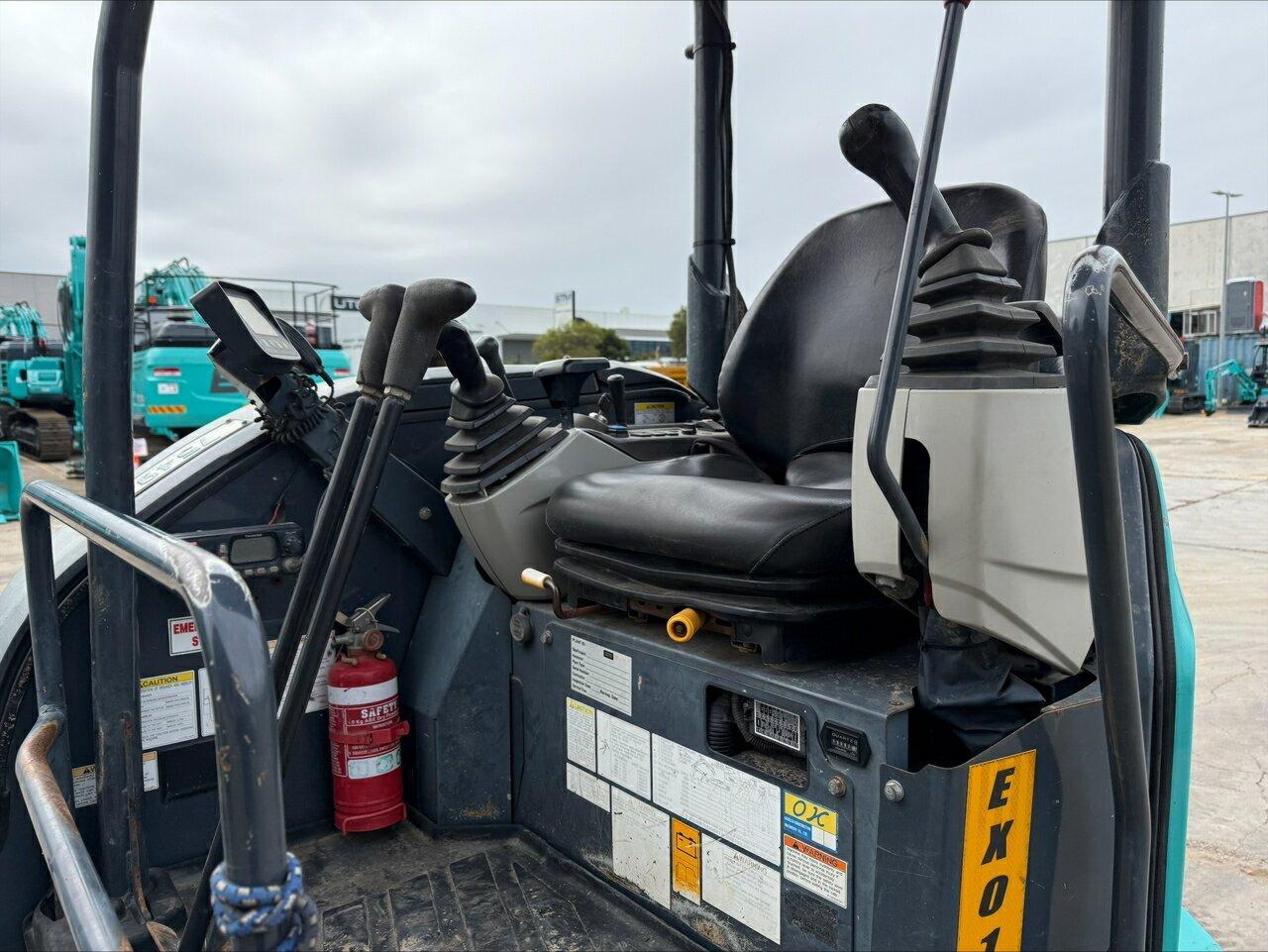 2017 KOBELCO SK35SR-6 EXCAVATOR