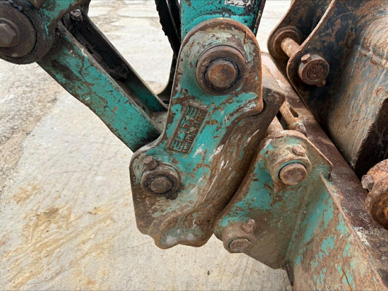 2017 KOBELCO SK35SR-6 EXCAVATOR