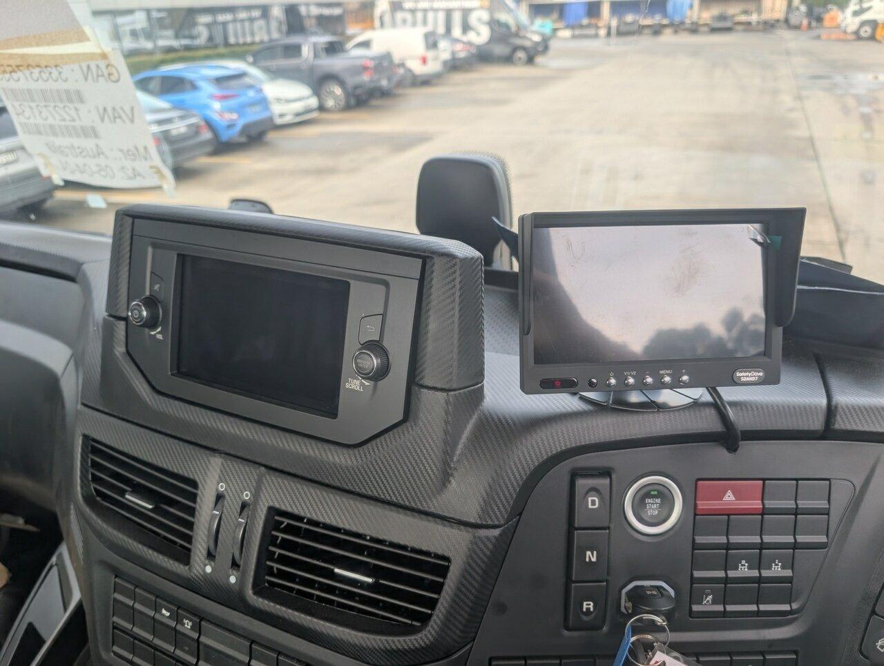 2023 IVECO ACCO AD360 DAY CAB 8X4 C/CHAS