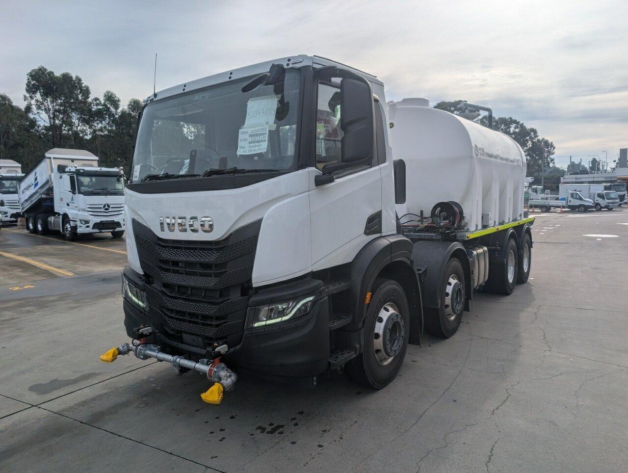 2023 IVECO ACCO AD360 DAY CAB 8X4 C/CHAS