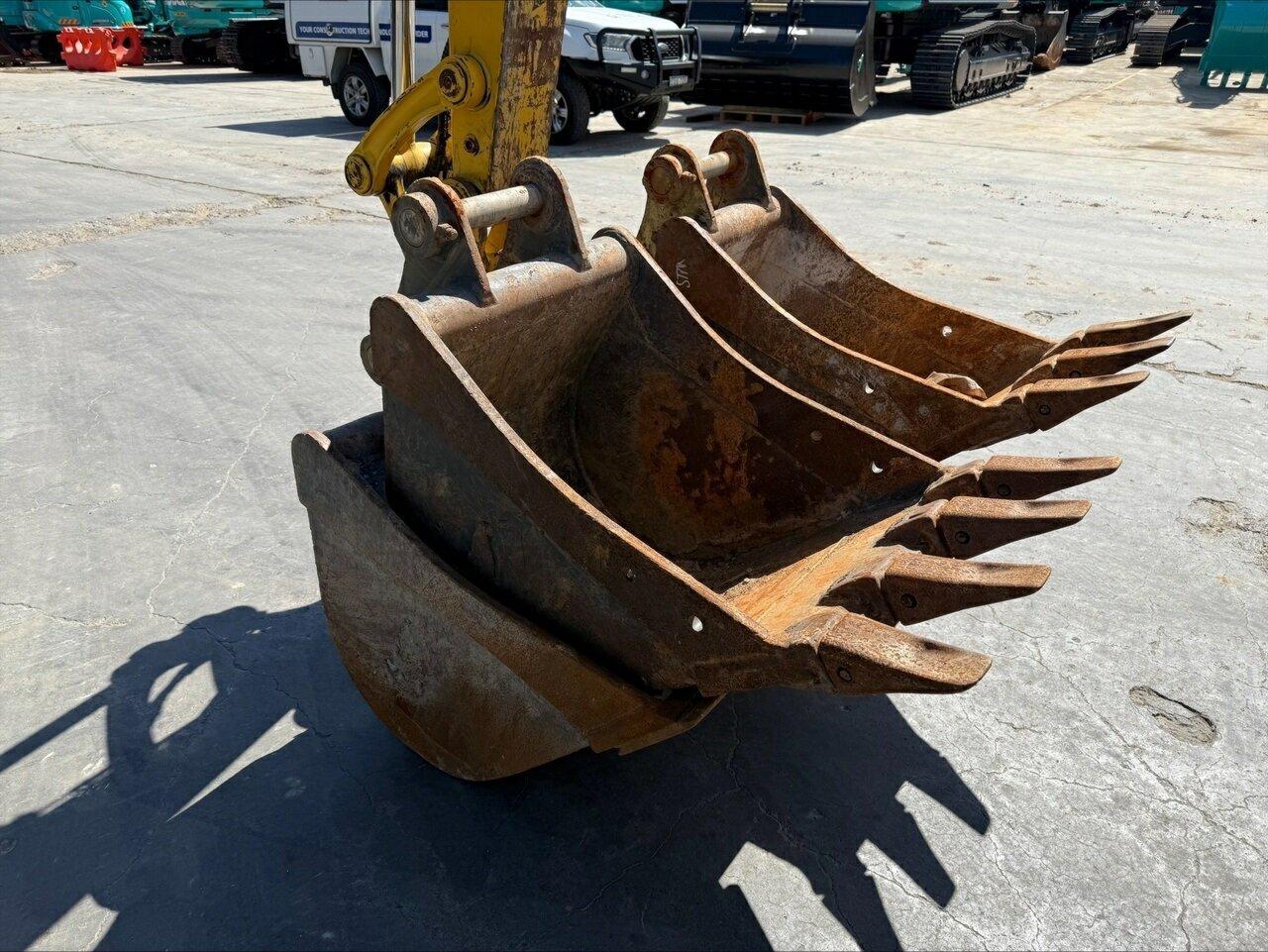 2006 KOMATSU PC78 EXCAVATOR