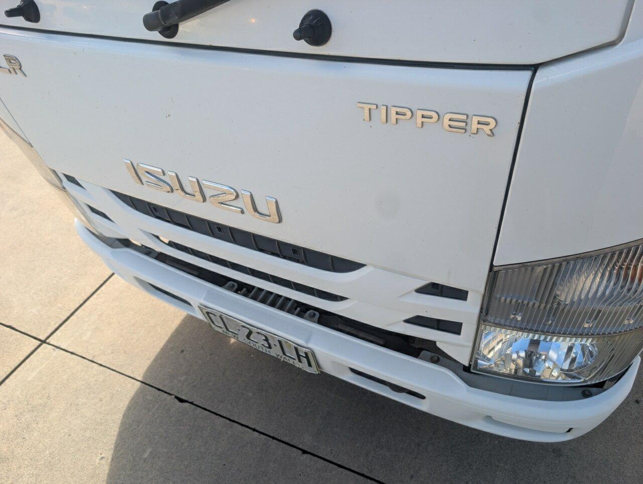 2017 ISUZU NLR 45-150 MANUAL TIPPER