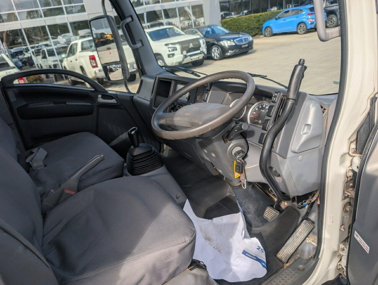 2017 ISUZU NLR 45-150 MANUAL TIPPER