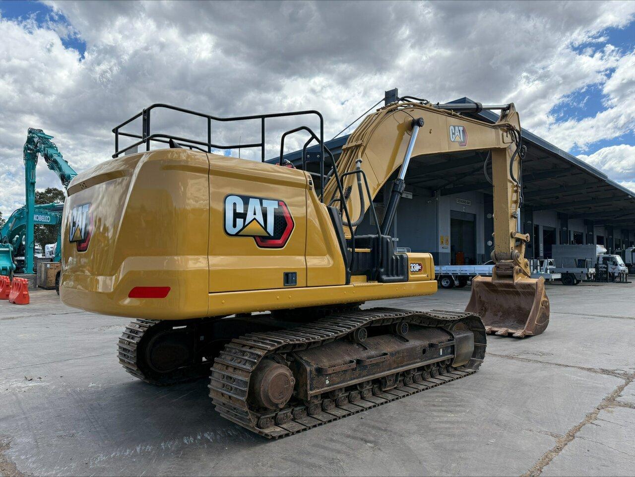 CATERPILLAR EXCAVATOR