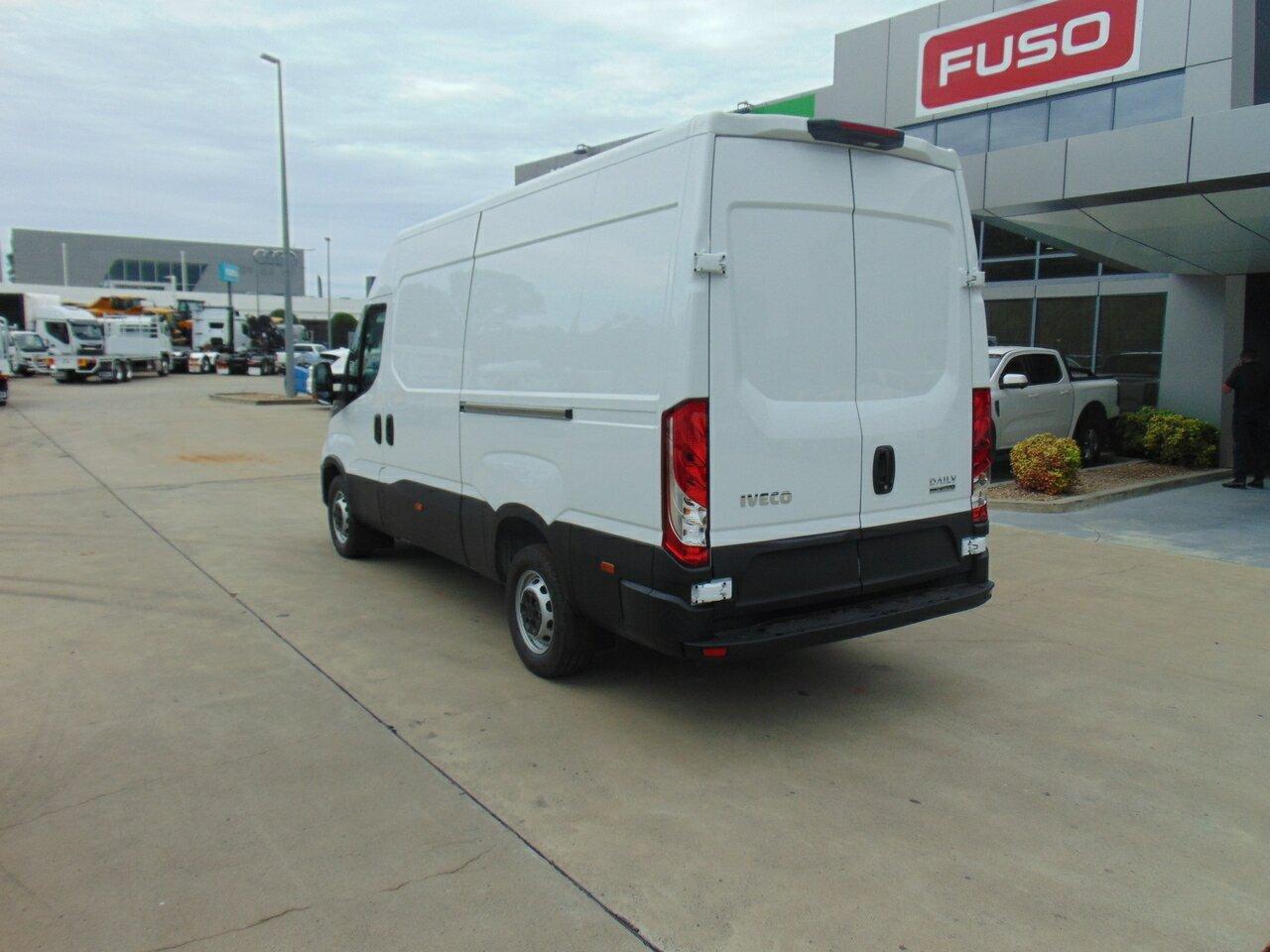 2025 IVECO DAILY 35S18 (3540WB) AUTOMATIC VAN
