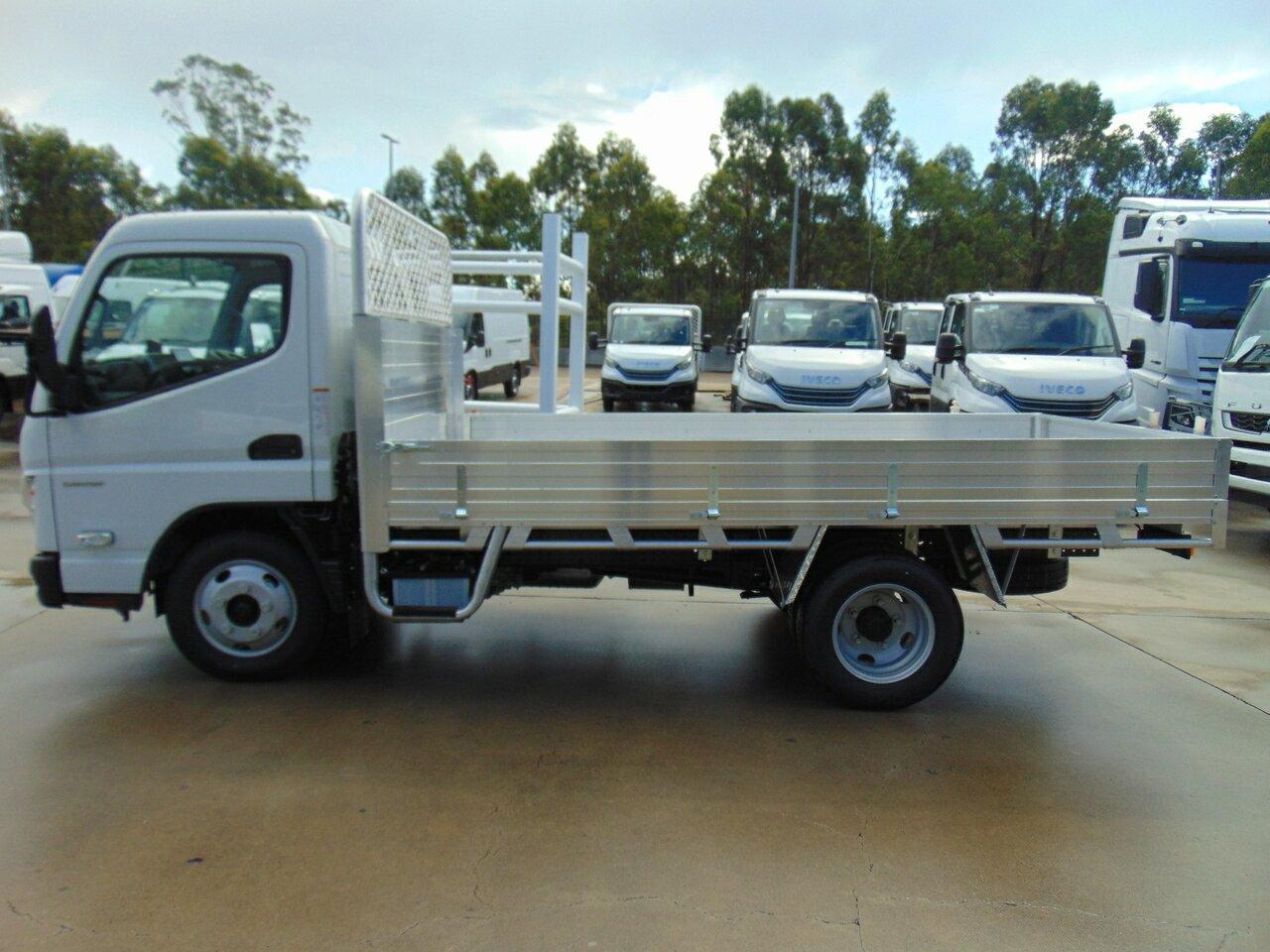 2025 FUSO CANTER 515N (4x2) TRAY