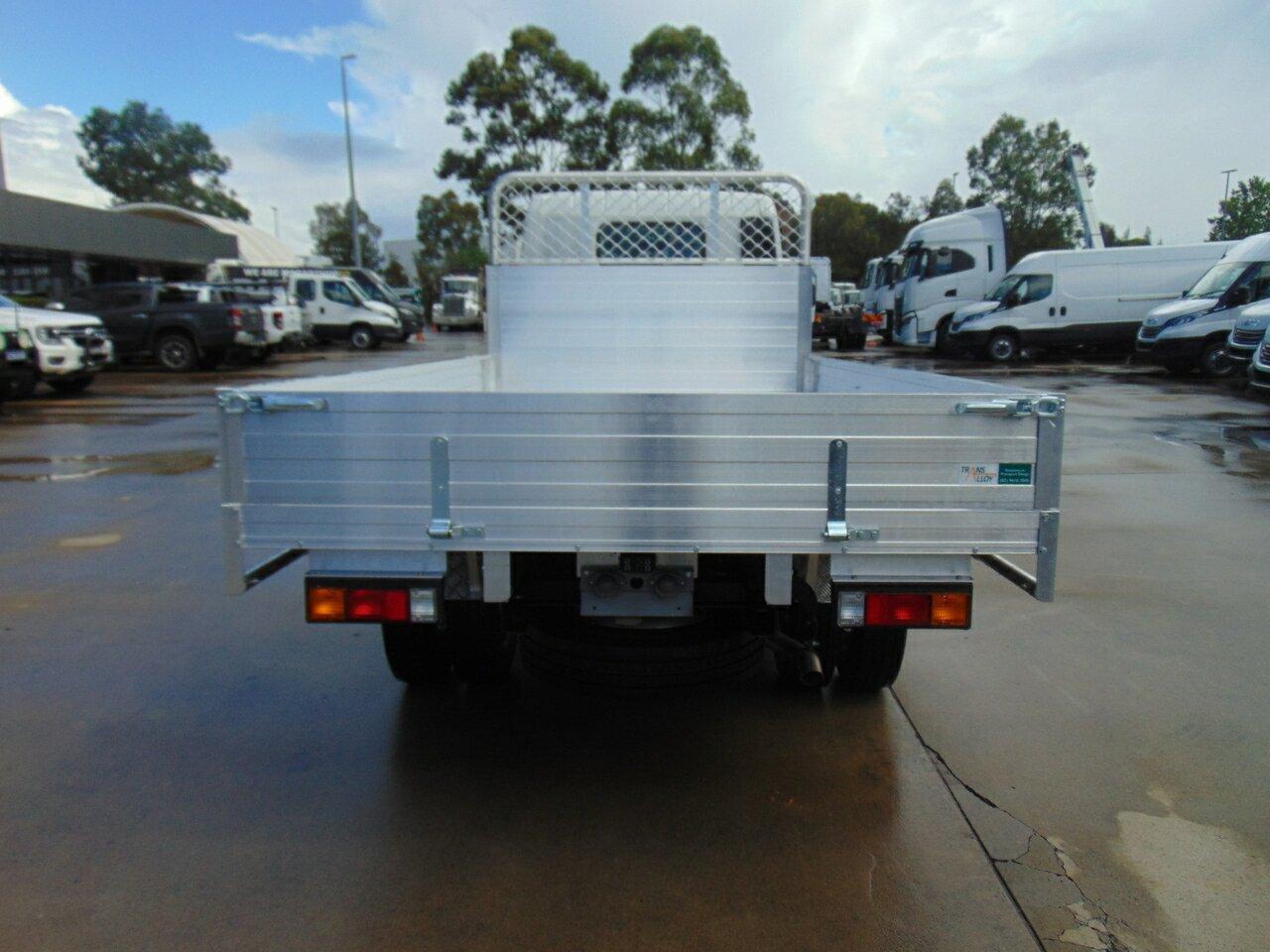 2025 FUSO CANTER 515N (4x2) TRAY