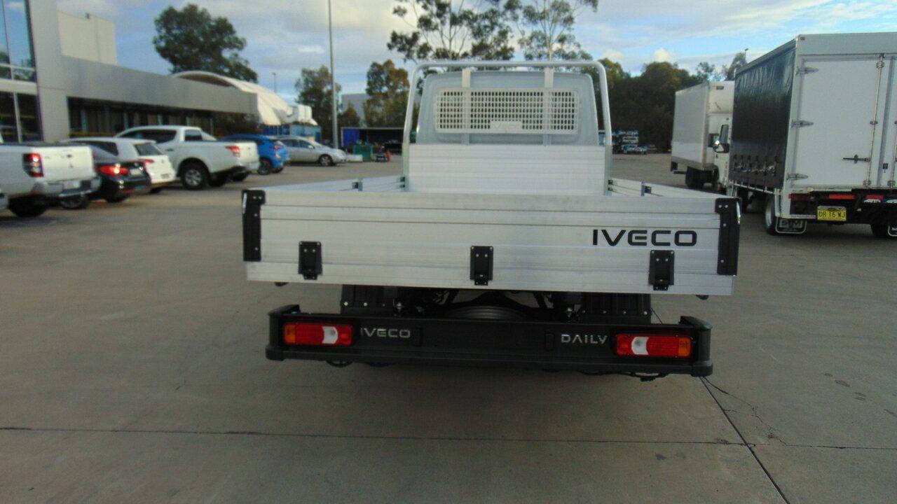2025 IVECO DAILY MY19 E6 45C18 TRADIE MADE TRAY 8 SP AUTO + DOUBLE OD TRAY