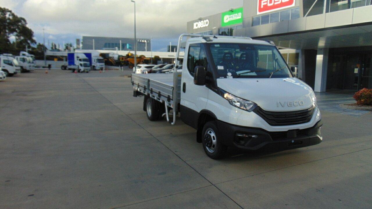 2025 IVECO DAILY MY19 E6 45C18 TRADIE MADE TRAY 8 SP AUTO + DOUBLE OD TRAY