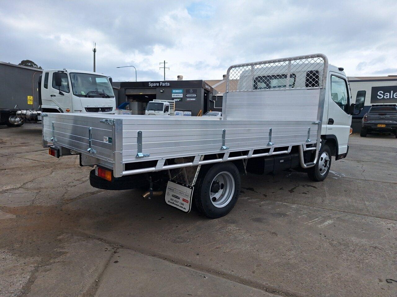 2023 FUSO CANTER 515W TRAY