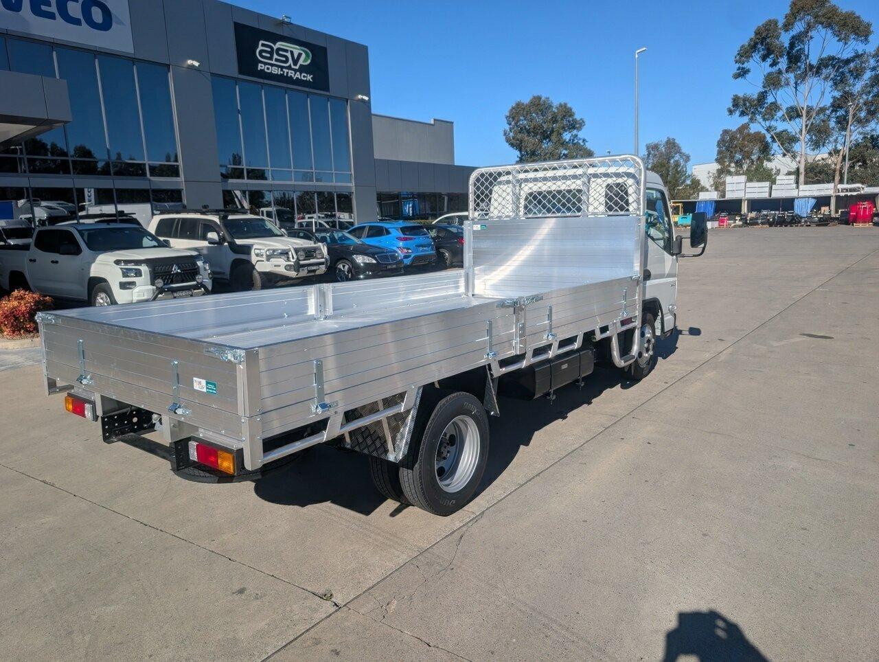 2025 FUSO CANTER 515N (4x2) TRAY