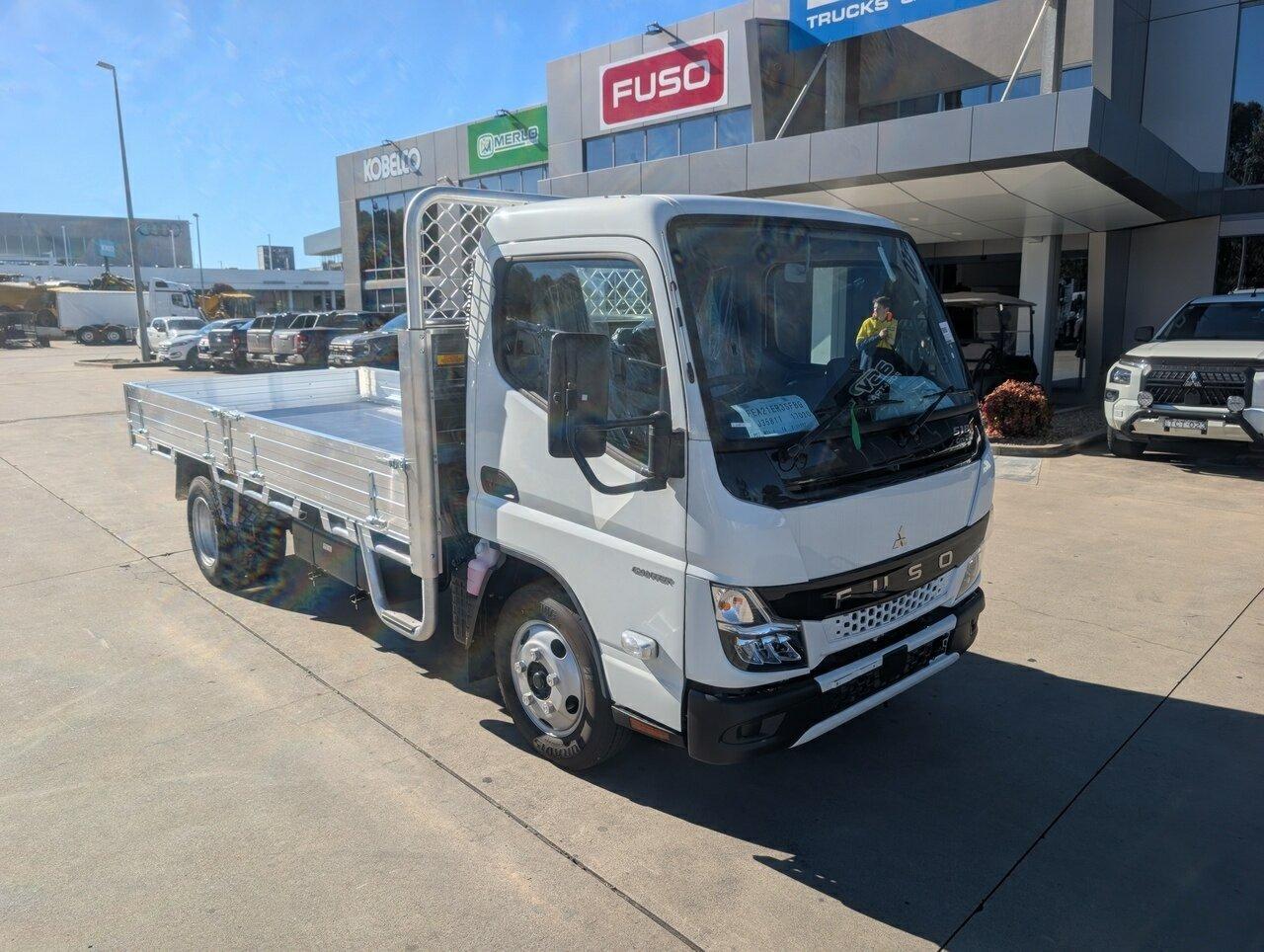 2025 FUSO CANTER 515N (4x2) TRAY
