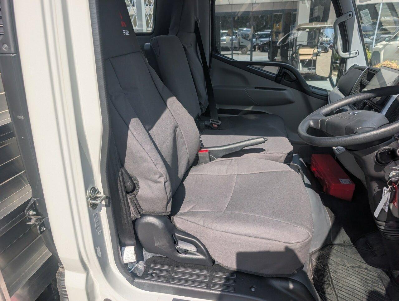 2024 FUSO CANTER 515N DROPSIDE TRAY