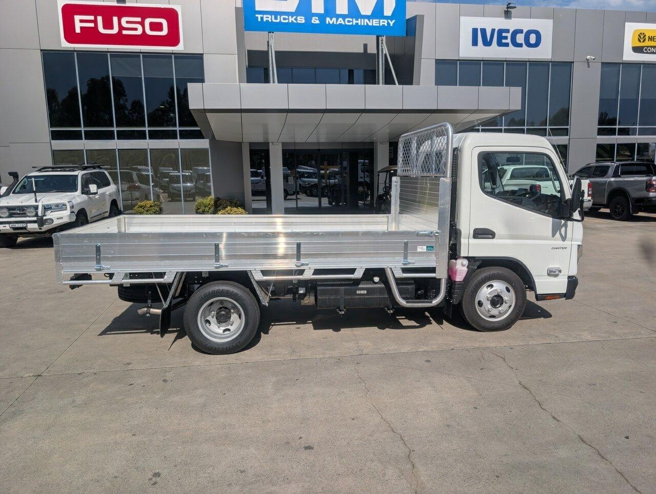2024 FUSO CANTER 515N DROPSIDE TRAY