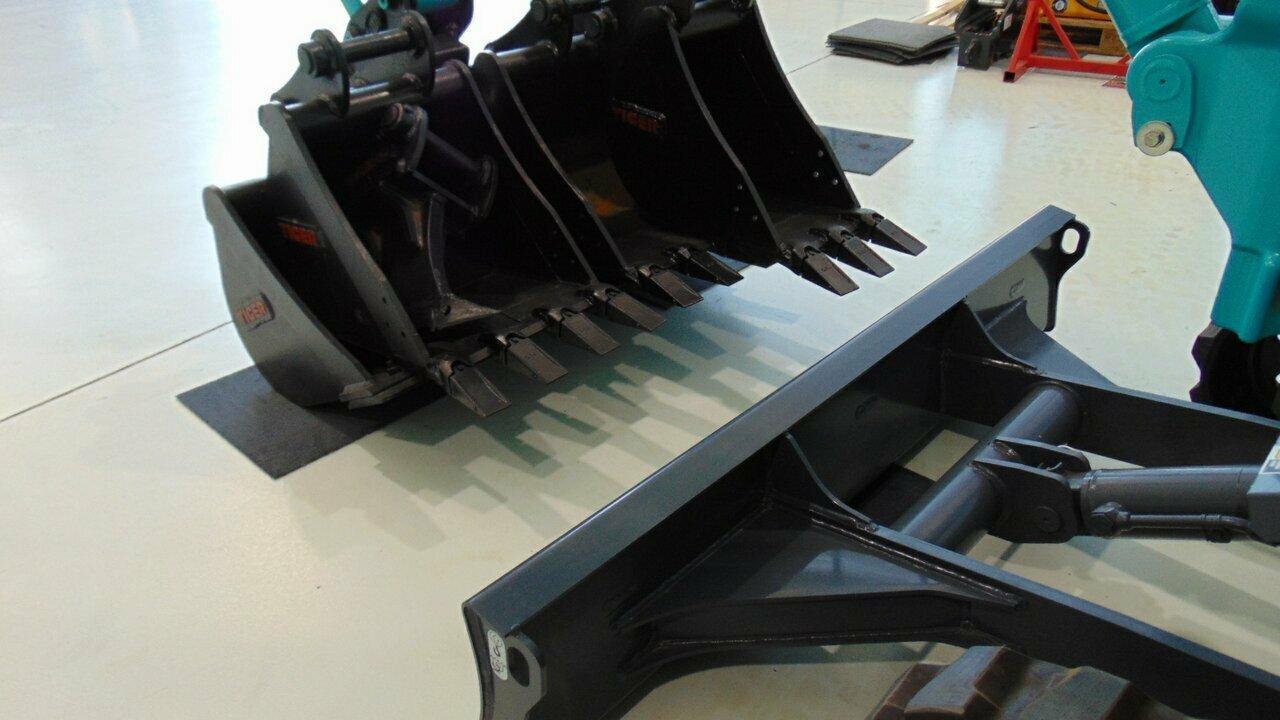 KOBELCO EXCAVATOR