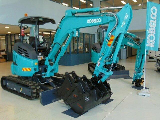 KOBELCO EXCAVATOR