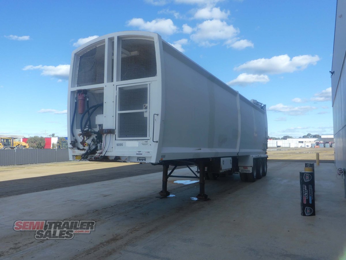 2005 VAWDREY SEMI COMPACTOR TRAILER
