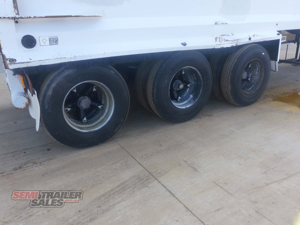 2005 VAWDREY SEMI COMPACTOR TRAILER