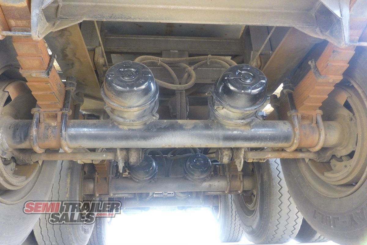 HAULMARK FLAT TOP TRAILER
