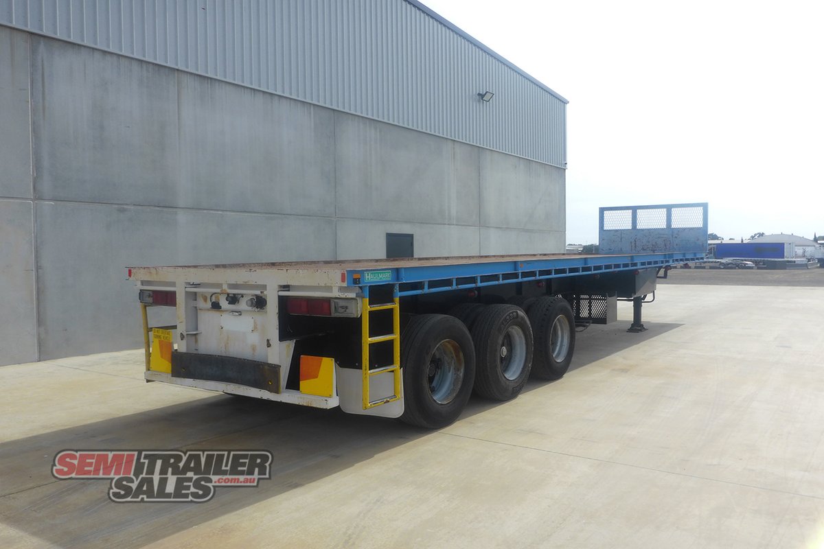 HAULMARK FLAT TOP TRAILER
