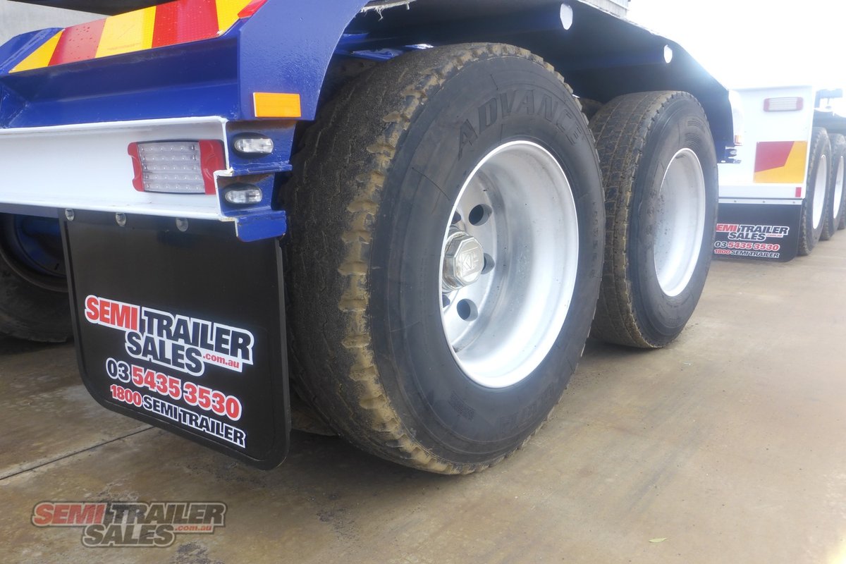 2014 HOWARD PORTER SKELETAL TRAILER