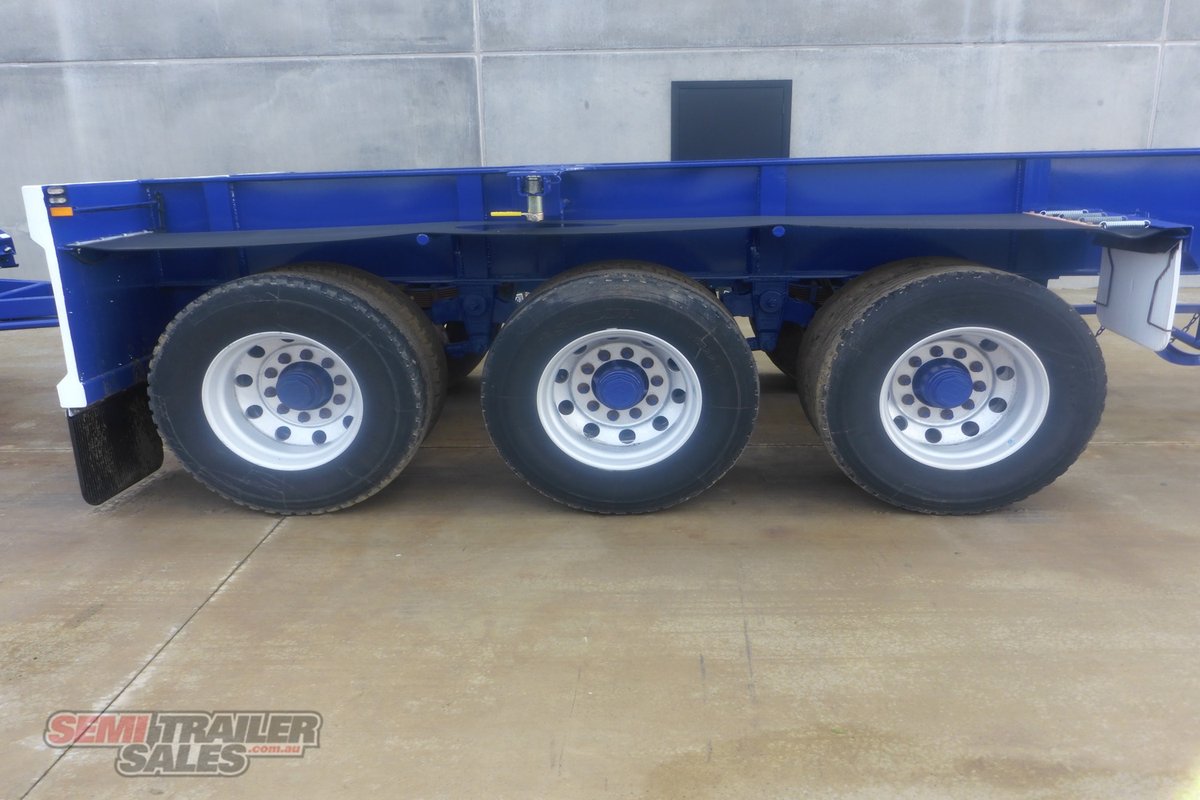 2014 HOWARD PORTER SKELETAL TRAILER