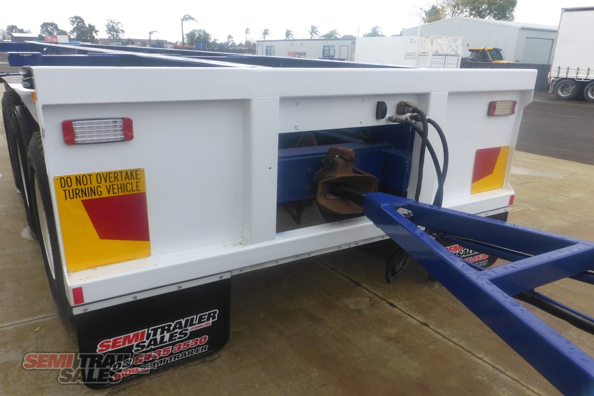 2014 HOWARD PORTER SKELETAL TRAILER