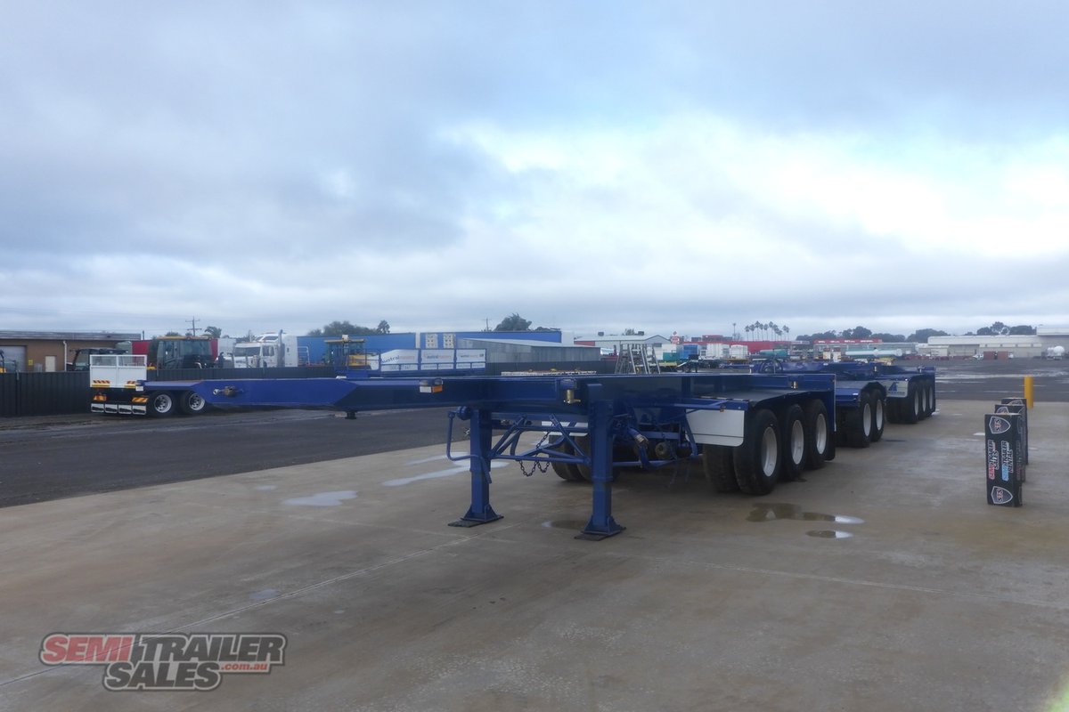 2014 HOWARD PORTER SKELETAL TRAILER