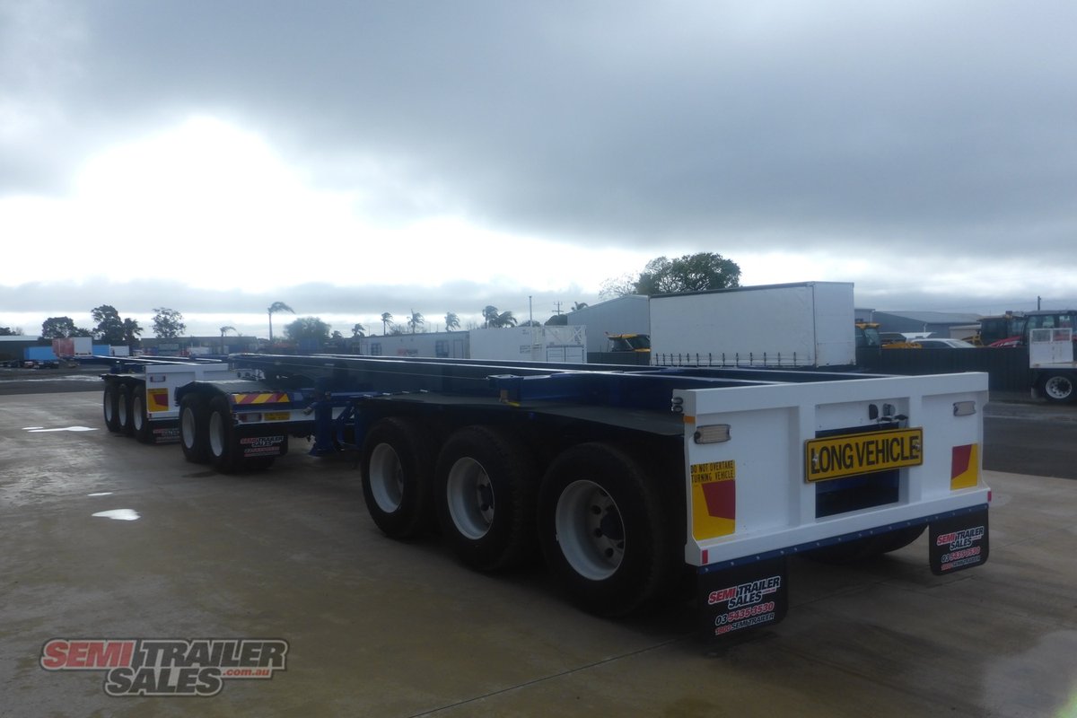2014 HOWARD PORTER SKELETAL TRAILER