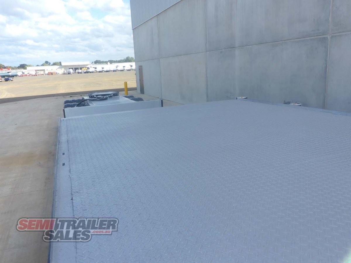 2000 MAXITRANS DROP DECK A TRAILER