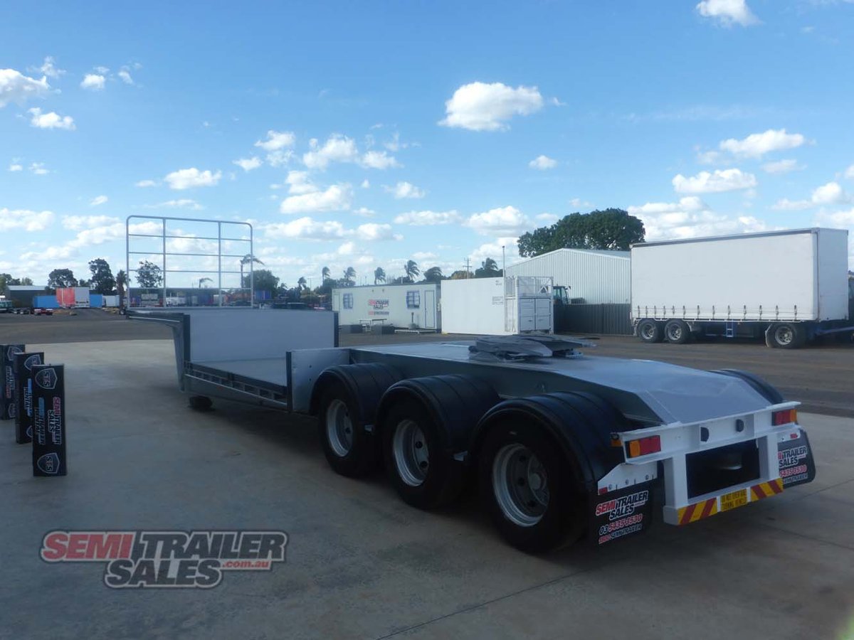 2000 MAXITRANS DROP DECK A TRAILER