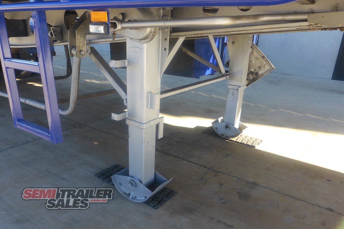 08/2014 MAXITRANS 12 PALLET FLAT TOP A TRAILER