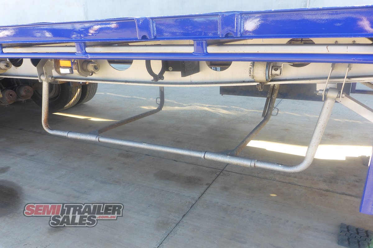 08/2014 MAXITRANS 12 PALLET FLAT TOP A TRAILER