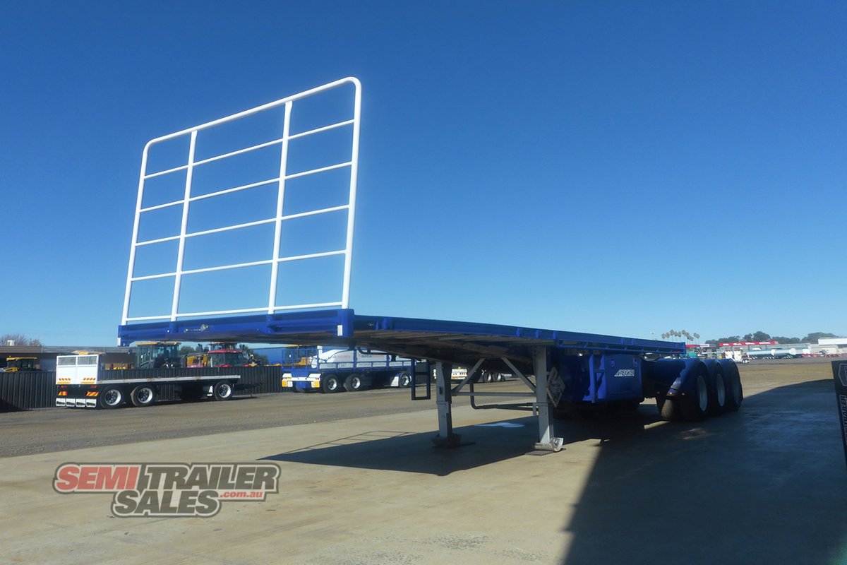 08/2014 MAXITRANS 12 PALLET FLAT TOP A TRAILER
