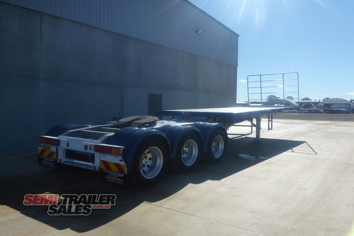 08/2014 MAXITRANS 12 PALLET FLAT TOP A TRAILER