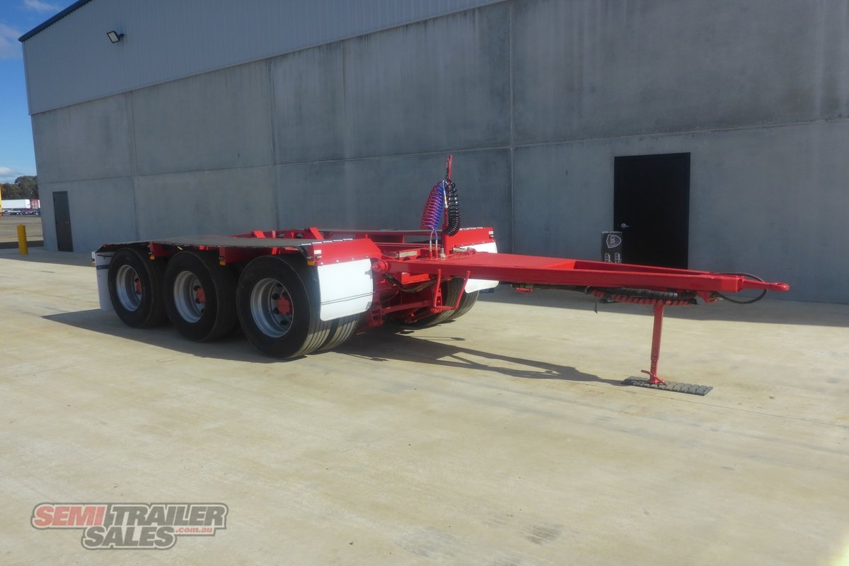 11/2018 MOORE TRI AXLE DOLLY TRAILER