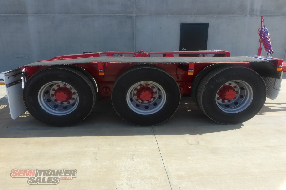 11/2018 MOORE TRI AXLE DOLLY TRAILER