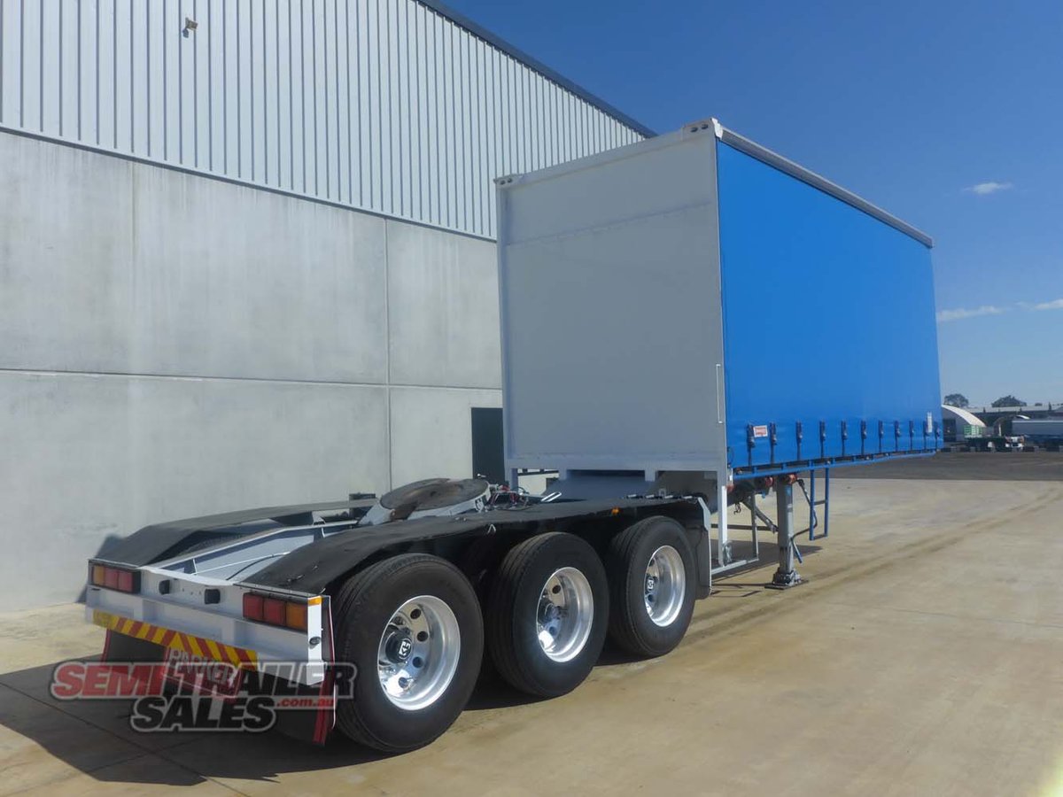BARKER CURTAINSIDER TRAILER
