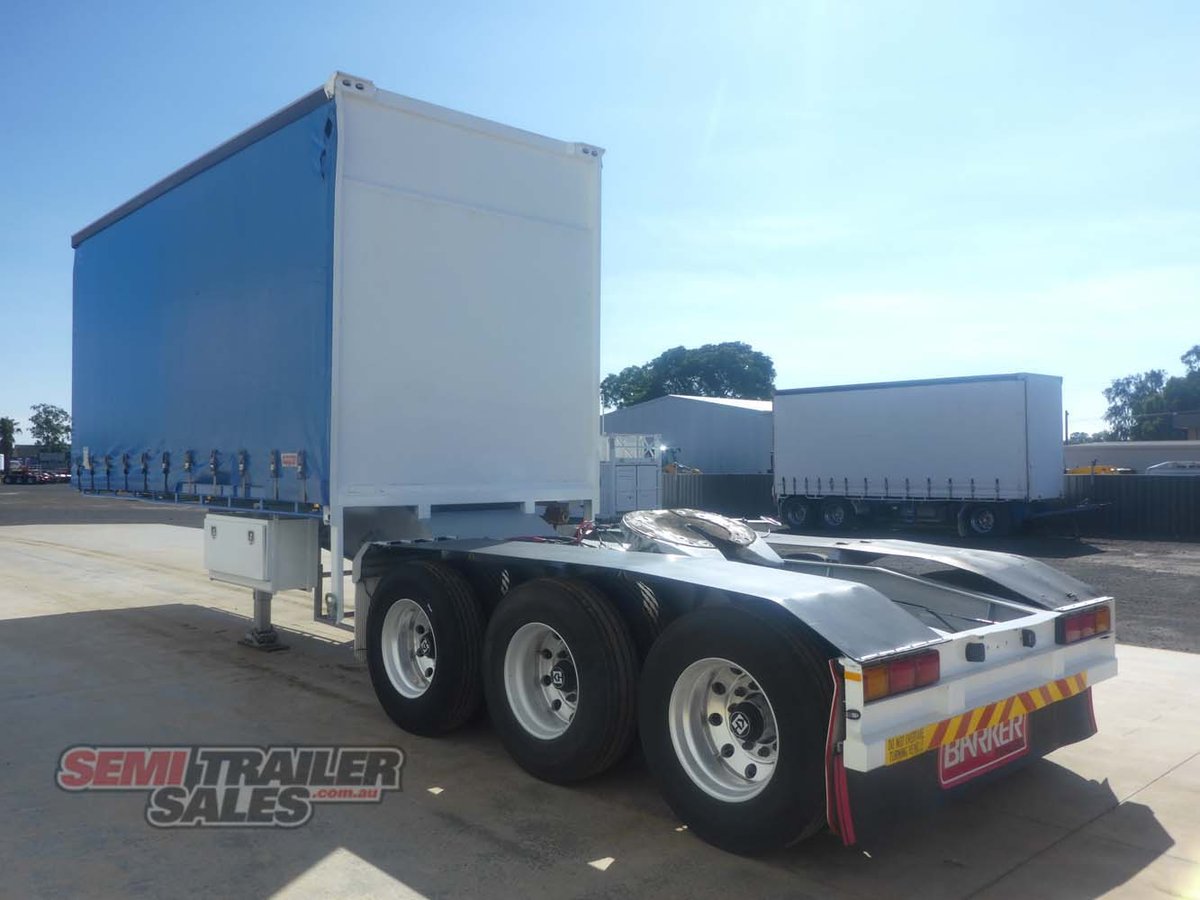 BARKER CURTAINSIDER TRAILER