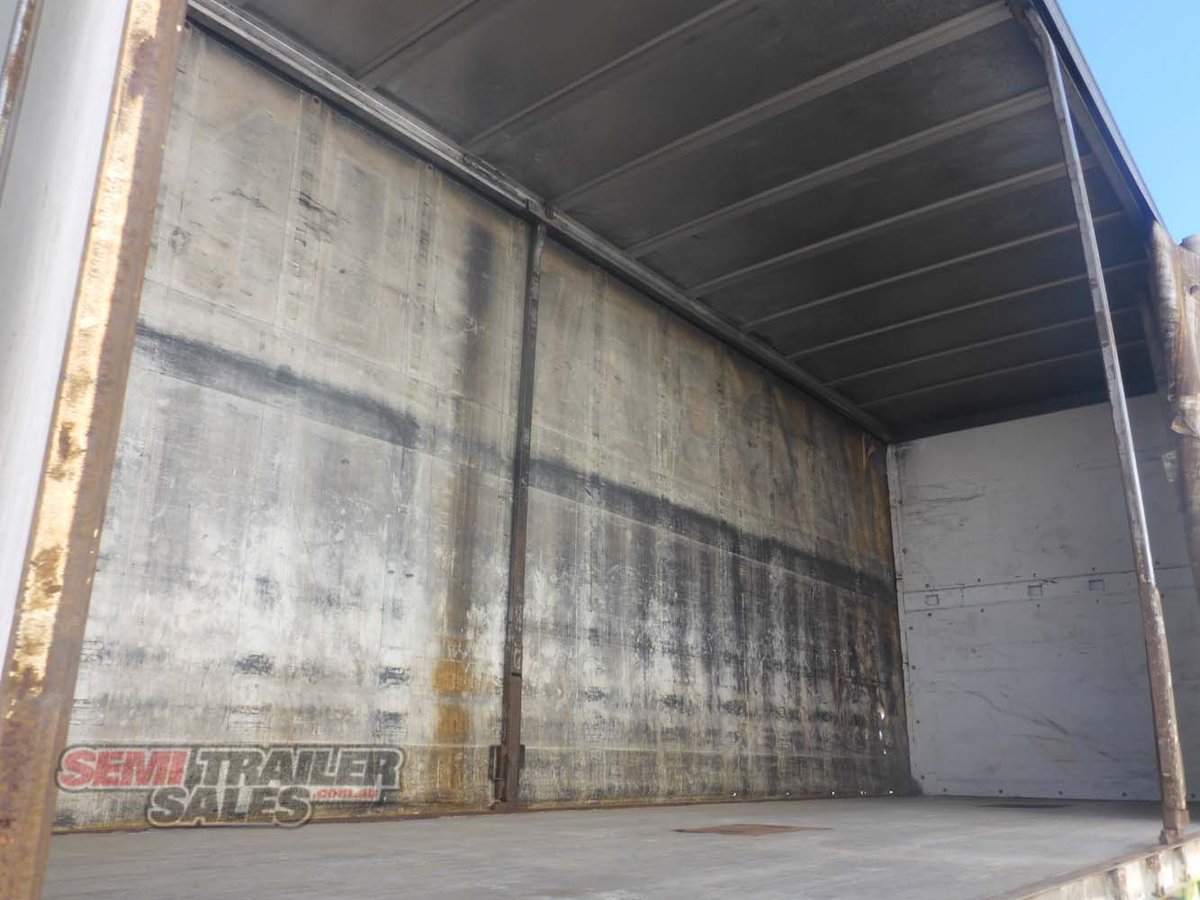 MAXITRANS CURTAINSIDER TRAILER