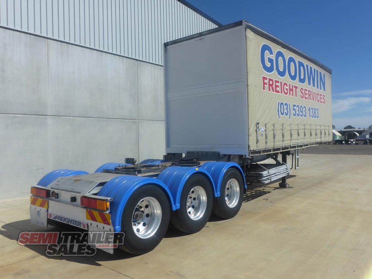 MAXITRANS CURTAINSIDER TRAILER