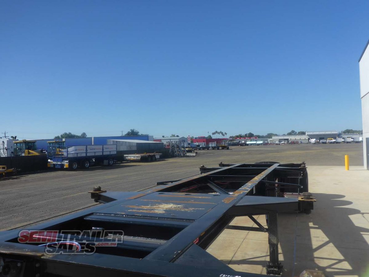 BARKER SKEL TRAILER
