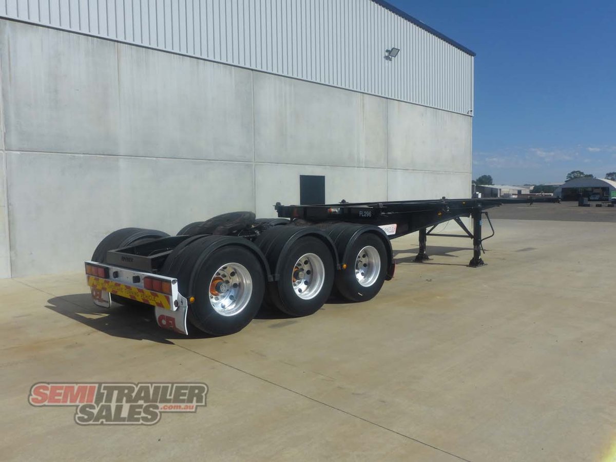 BARKER SKEL TRAILER