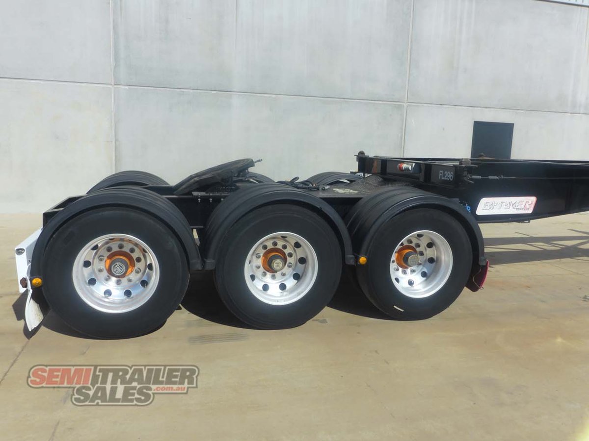 BARKER SKEL TRAILER