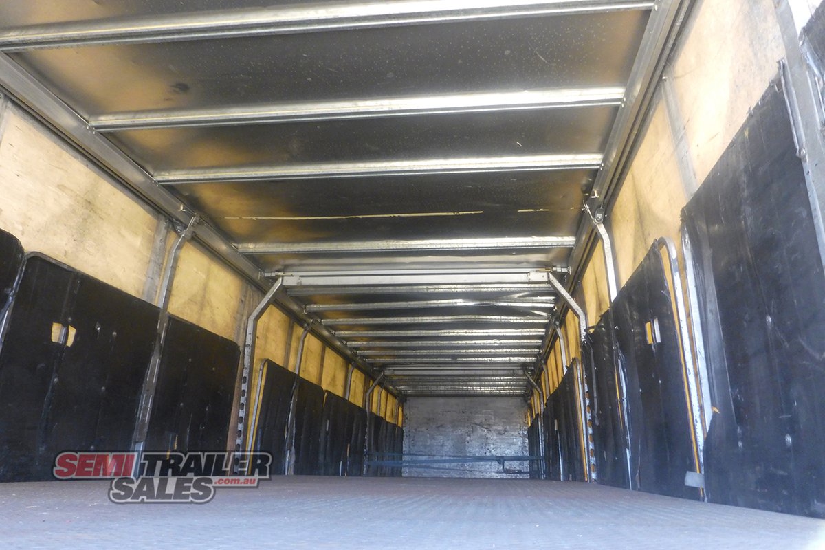 KRUEGER CURTAINSIDER TRAILER