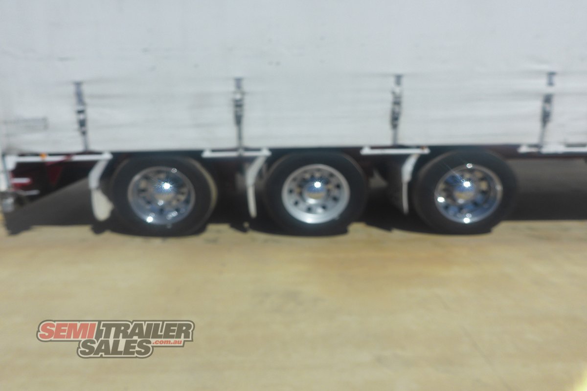 KRUEGER CURTAINSIDER TRAILER
